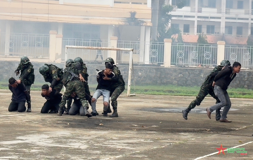 View - 	Binh chủng Đặc công tổ chức thành công thực binh diễn tập CKB-24.